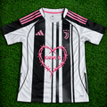 Camiseta Karol G x Juventus