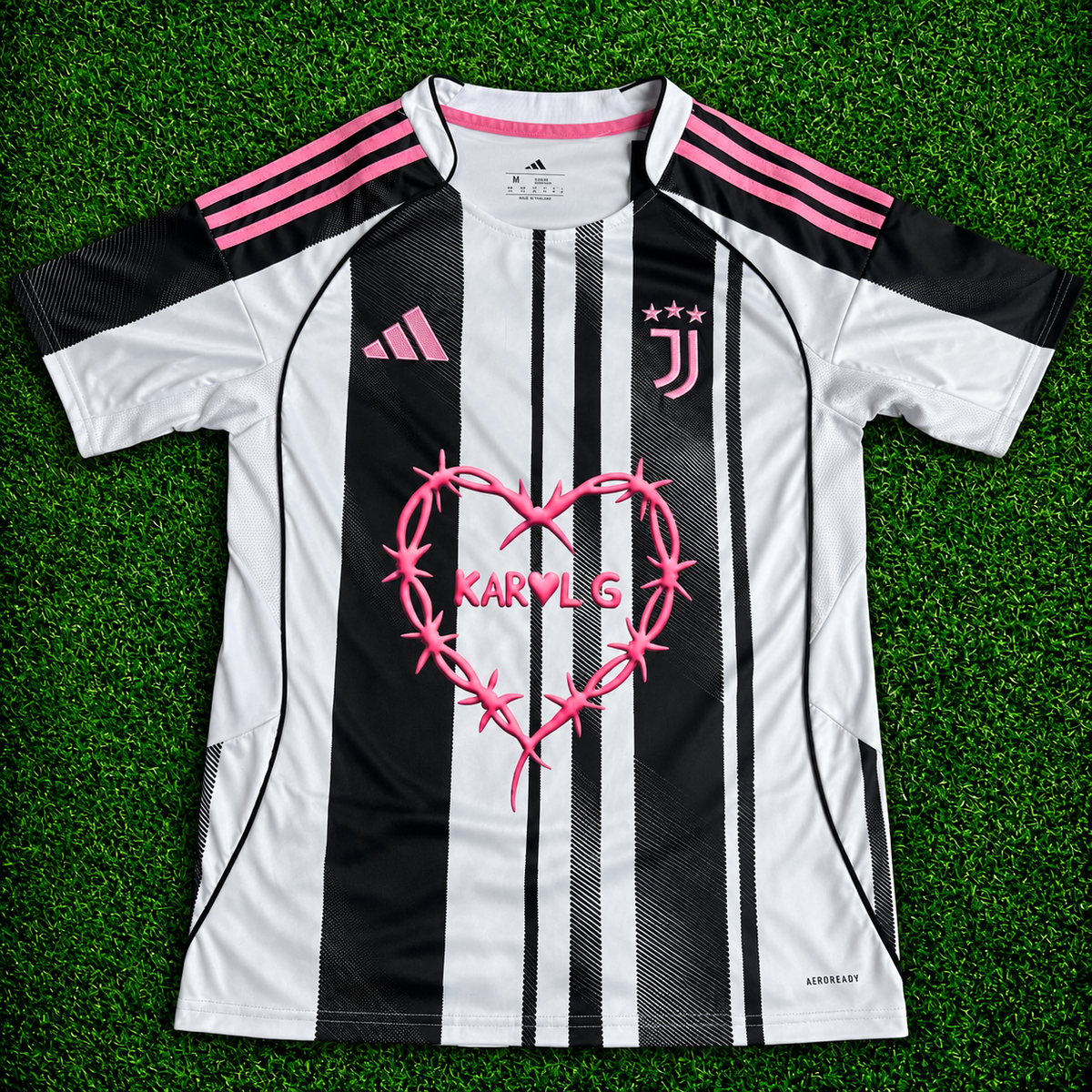 Camiseta Karol G x Juventus